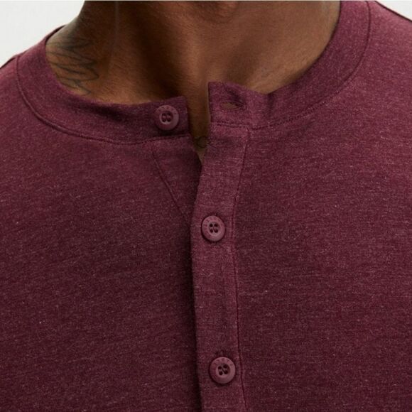 Fabletics Men's Restoreknit Burgundy Long Sleeve Henley Pullover Tee - Picture 2 of 15